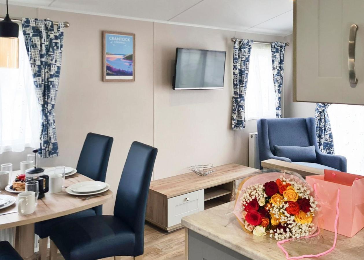 Hendra Park Hotel New Quay Eksteriør billede